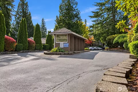 Exterior - 820 Cady Rd #E305, Everett, WA 98203 photo 4 of 4