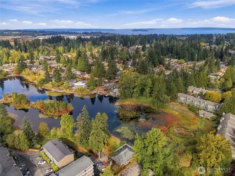 View/Area - 820 Cady Rd #E305, Everett, WA 98203 photo 4 of 5