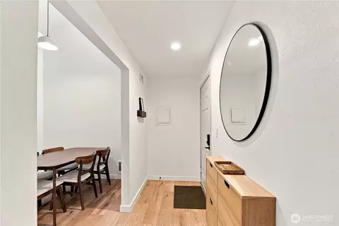 Entry Way - 820 Cady Rd #E305, Everett, WA 98203 photo 1 of 2