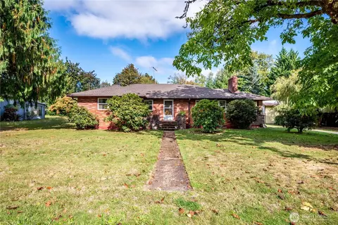 134 Buland Dr, Castle Rock, WA 98611