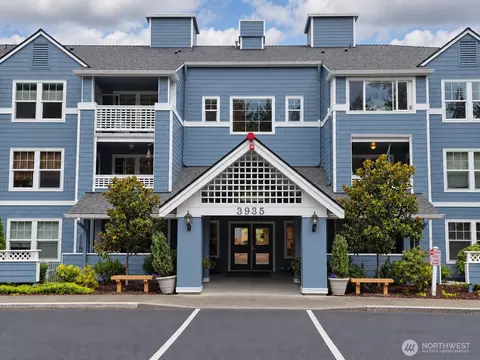 3935 226th Pl SE #313, Issaquah, WA 98029