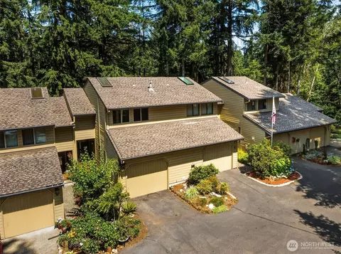 1314 Evergreen Park Dr SW #W, Olympia, WA 98502