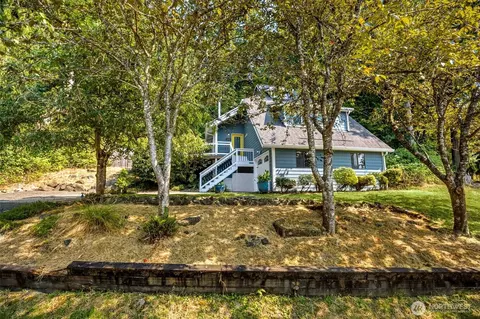 2435 Crestridge Dr NW, Olympia, WA 98502