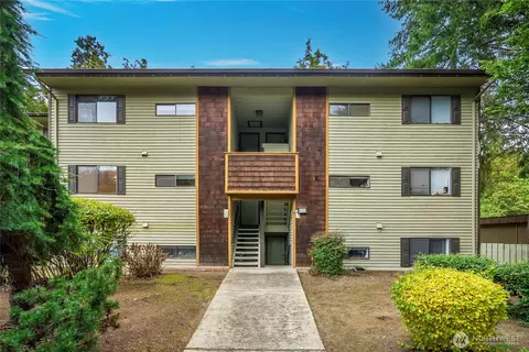 23405 16th Ave S #C203, Des Moines, WA 98198