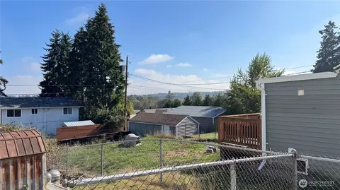 3617 E L St, Tacoma, WA 98404