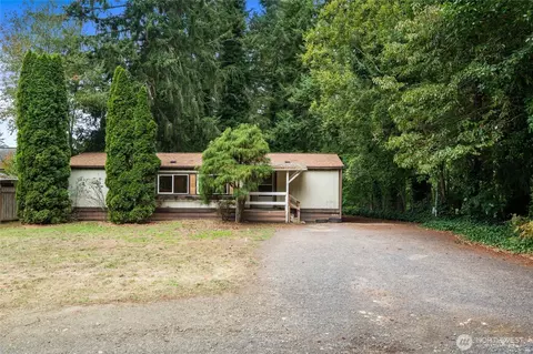 4029 Trenton Ave NE, Bremerton, WA 98310