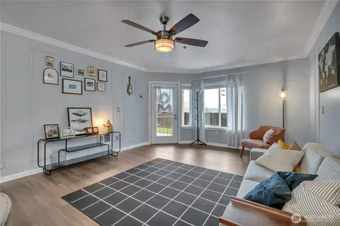 15310 Macadam Rd S #A204, Tukwila, WA 98188