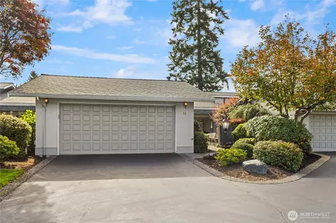 1821 NW 195th St #11, Shoreline, WA 98177