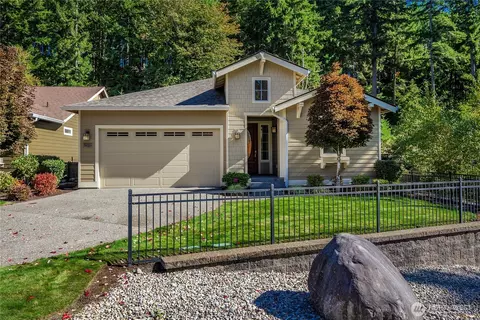 14721 Knoll Park Ct E, Bonney Lake, WA 98391