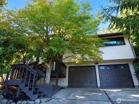 2242 W 12th St, Port Angeles, WA 98363
