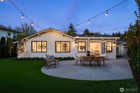2829 92nd Ave NE, Clyde Hill, WA 98004