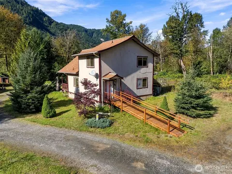 132 Findley Rd, Morton, WA 98356