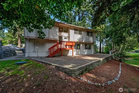 2138 SW 305th St, Federal Way, WA 98023