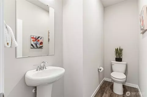 Bath - 9616 19th Ave SE #C, Everett, WA 98208 photo 1 of 5