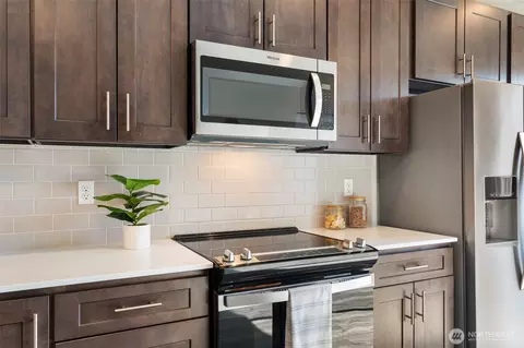Kitchen - 9616 19th Ave SE #C, Everett, WA 98208 photo 5 of 5