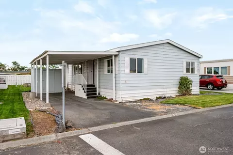 2240 W Broadway Ave #6, Moses Lake, WA 98837