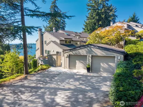 4815 102nd Ln NE, Kirkland, WA 98033