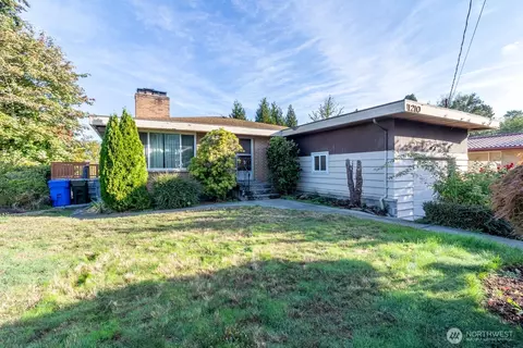 1210 N 33rd Pl, Renton, WA 98056