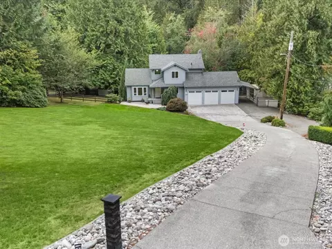 19104 Waverly Dr, Snohomish, WA 98296