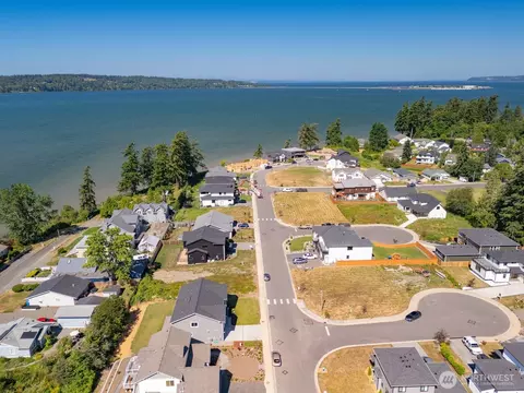 1351 Leighton St, Blaine, WA 98230