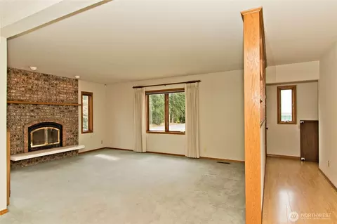 Living - 22024 SE 416th St, Enumclaw, WA 98022 photo 2 of 4