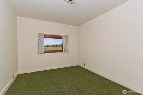 Bedroom - 22024 SE 416th St, Enumclaw, WA 98022 photo 2 of 5