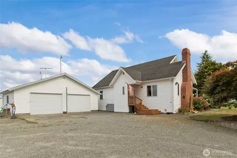 Exterior - 22024 SE 416th St, Enumclaw, WA 98022 photo 9 of 12