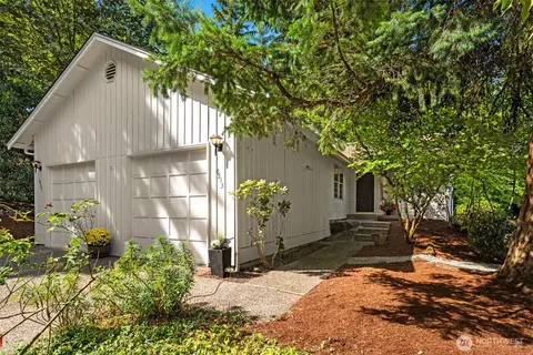 8513 139th Ave NE, Redmond, WA 98052