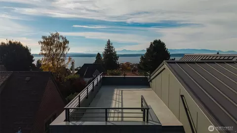 View/Area - 4021 W 4023 W Raye St, Seattle, WA 98199 photo 1 of 2