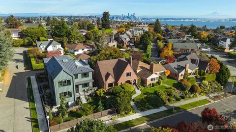 View/Area - 4021 W 4023 W Raye St, Seattle, WA 98199 photo 2 of 2