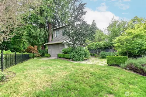 Exterior - 9315 36th Ave SE, Everett, WA 98208 photo 11 of 11