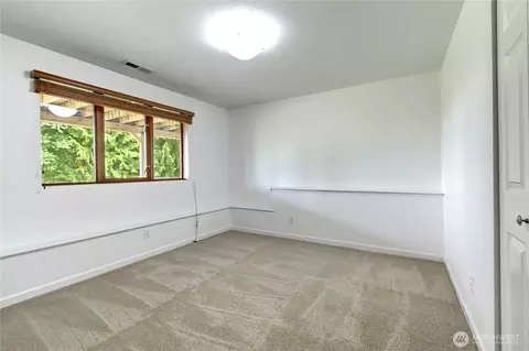 Bedroom - 9315 36th Ave SE, Everett, WA 98208 photo 5 of 5