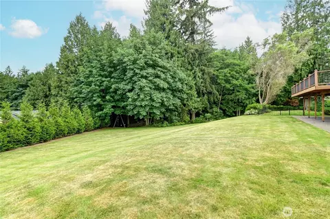 Exterior - 9315 36th Ave SE, Everett, WA 98208 photo 10 of 11