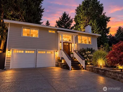 10929 NE 116th Pl, Kirkland, WA 98034