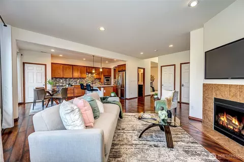 Living - 22820 41st Dr SE, Bothell, WA 98021 photo 3 of 4