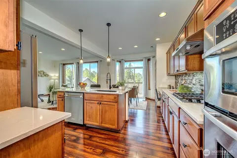 Kitchen - 22820 41st Dr SE, Bothell, WA 98021 photo 2 of 2