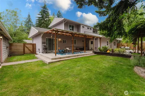 8706 NE 135th Pl, Kirkland, WA 98034
