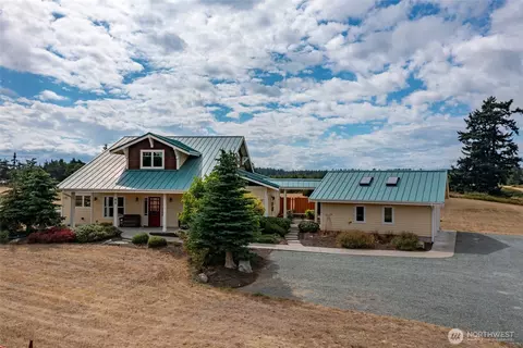 45 Holly Berry Rd, Coupeville, WA 98239