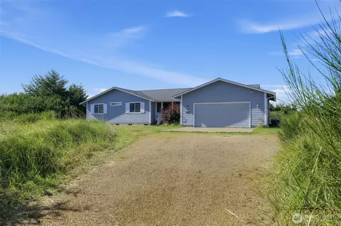 2743 State Route 109, Ocean Shores, WA 98569