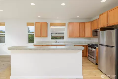 Kitchen - 10 E Lobelia Dr, Sequim, WA 98382 photo 2 of 6