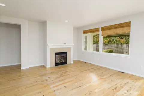 Living - 10 E Lobelia Dr, Sequim, WA 98382 photo 3 of 5