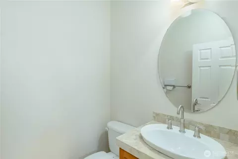 Bath - 10 E Lobelia Dr, Sequim, WA 98382 photo 5 of 5