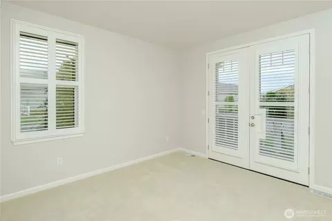 Bedroom - 10 E Lobelia Dr, Sequim, WA 98382 photo 3 of 3