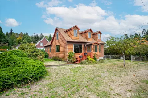 1901 Harris Ave, Bellingham, WA 98225