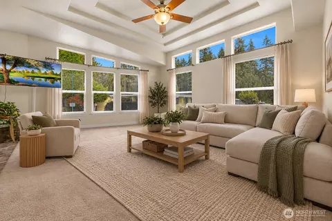 Living - 23825 15th Ave SE #20, Bothell, WA 98021 photo 1 of 1