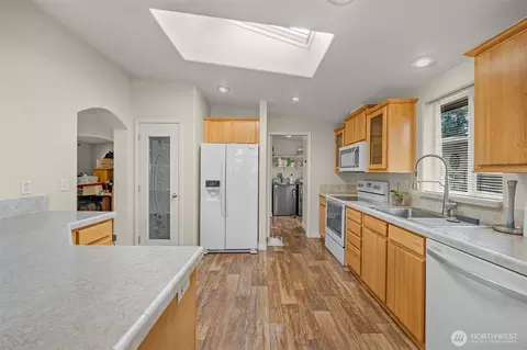 Kitchen - 23825 15th Ave SE #20, Bothell, WA 98021 photo 2 of 4