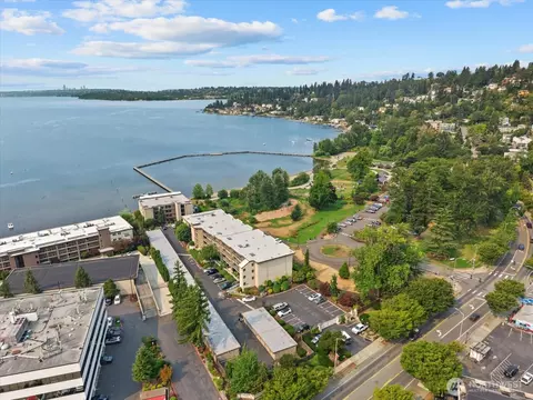 9715 NE Juanita Dr #210B, Kirkland, WA 98034