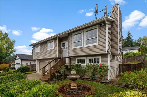 2009 Becky Ave, Port Orchard, WA 98366