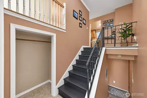 Entry Way - 24105 3rd Pl W, Bothell, WA 98021 photo 1 of 2