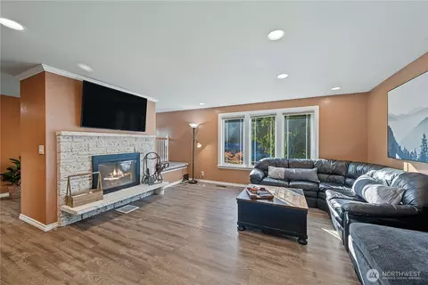 Living - 24105 3rd Pl W, Bothell, WA 98021 photo 1 of 2